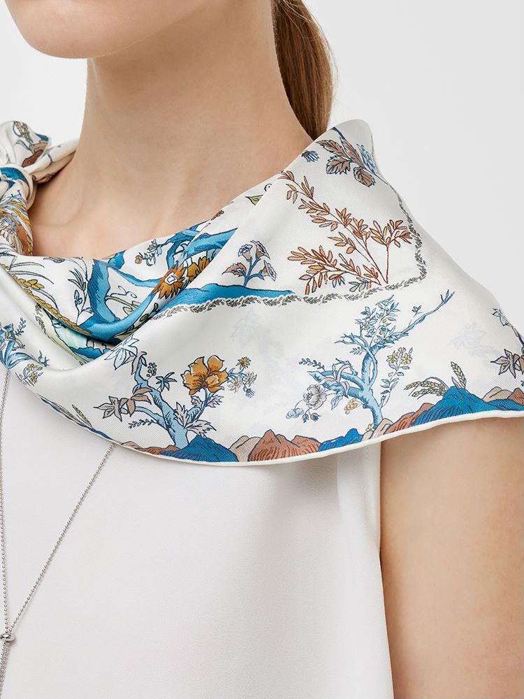 60 Square Printed 14 Momme Mulberry Silk Scarf