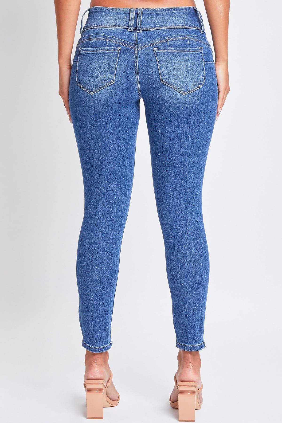 Women's 3 Button Sustainable WannaBettaButt Skinny Jeans