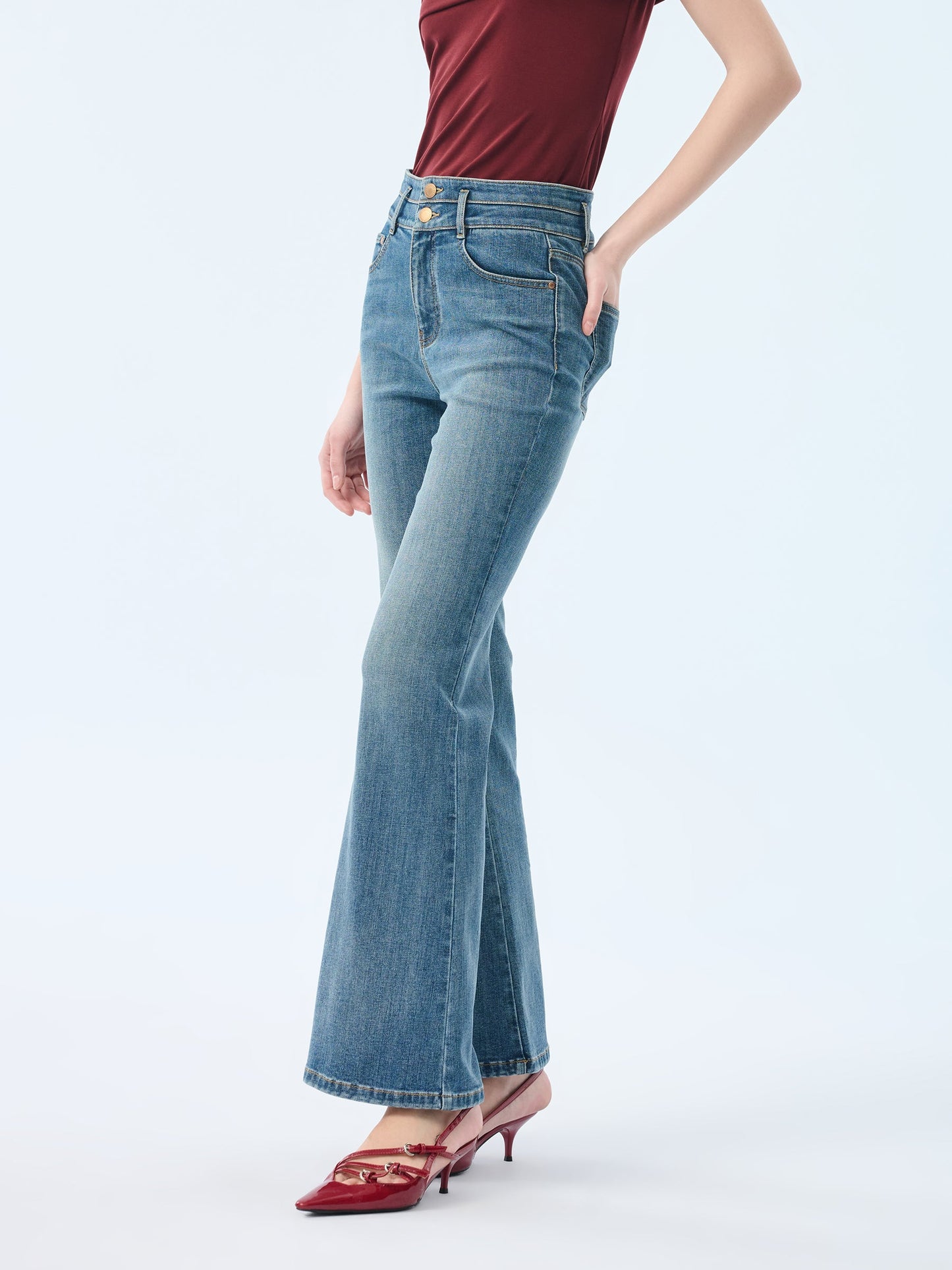 Denim Micro-Flared Women Ankle-Length Jeans