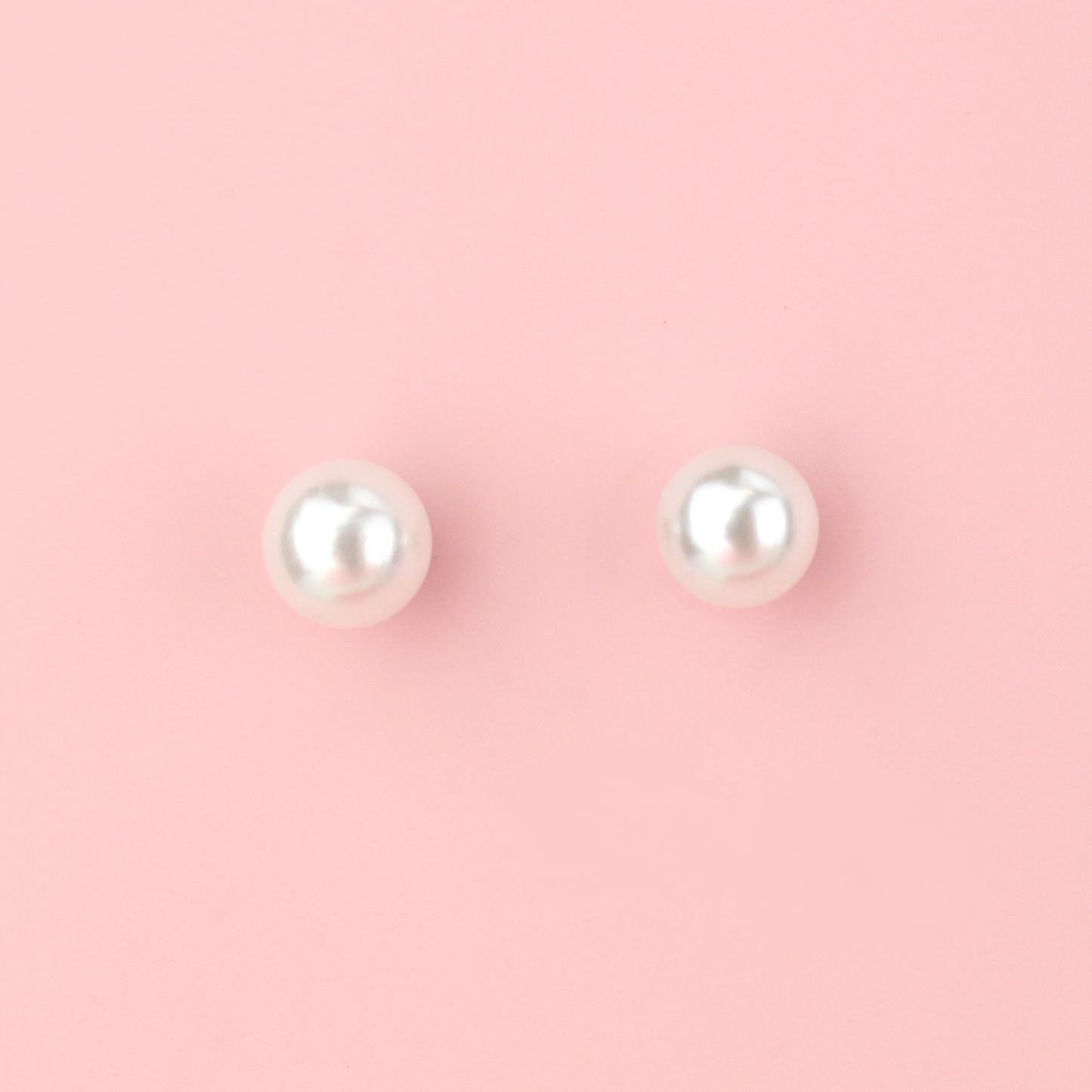 6mm Pearl Stud Earrings